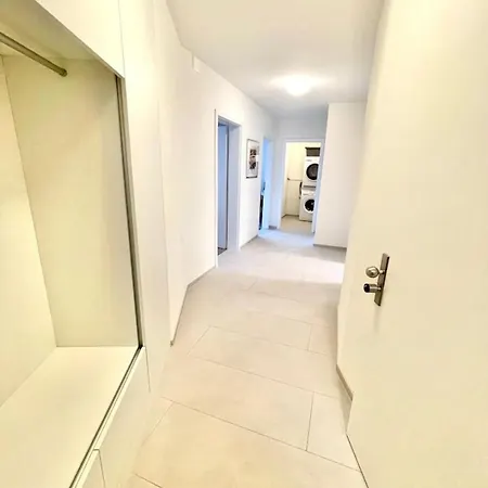 Apartman 3.5 In Zurich-oerlikon *