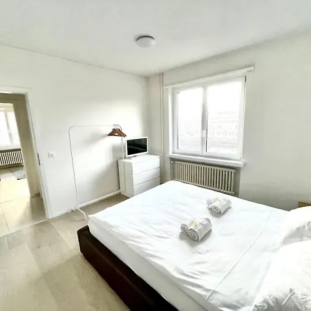 3.5 In Zurich-oerlikon * Zürich